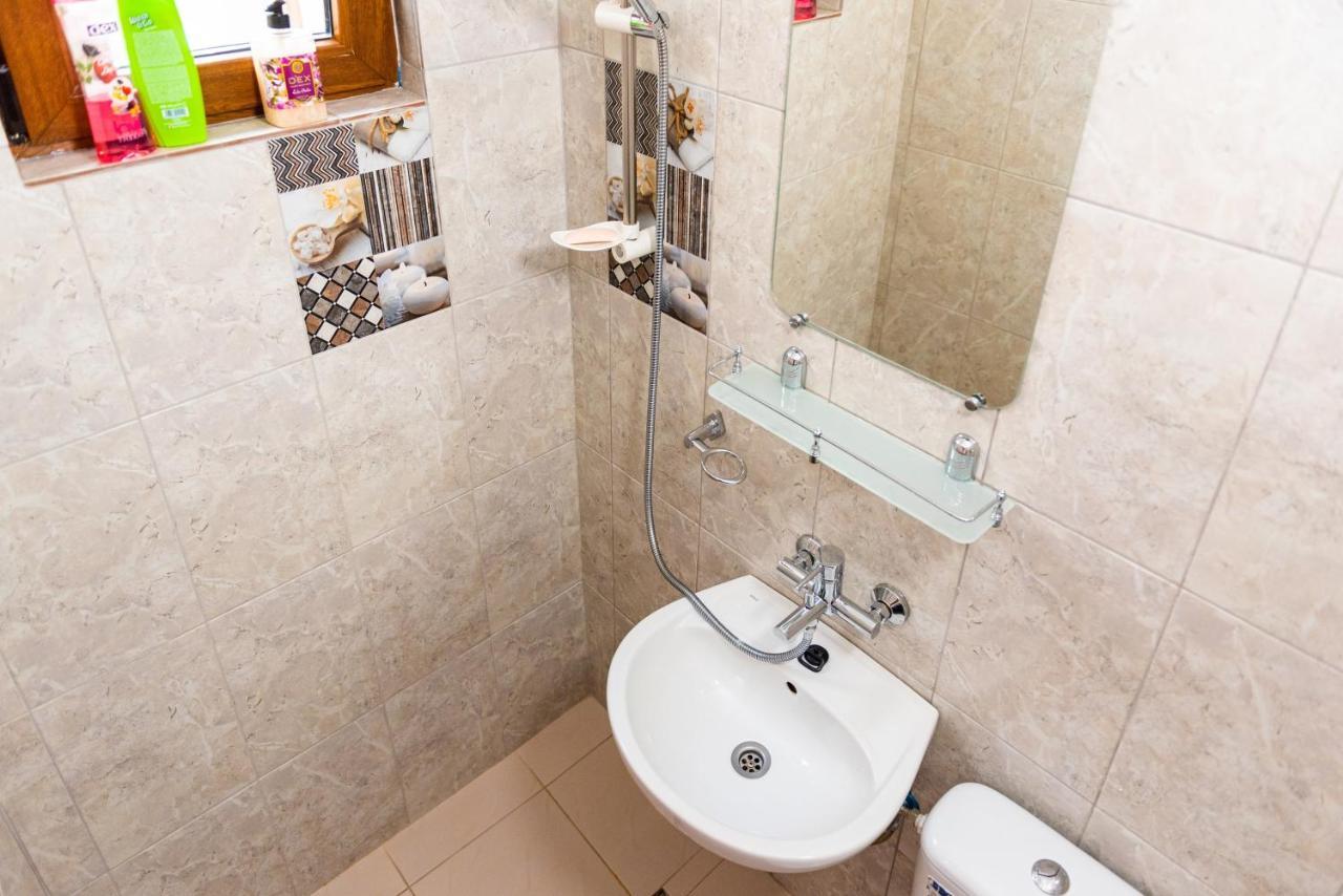 Center Walking Apartment And Room Bukares Bagian luar foto