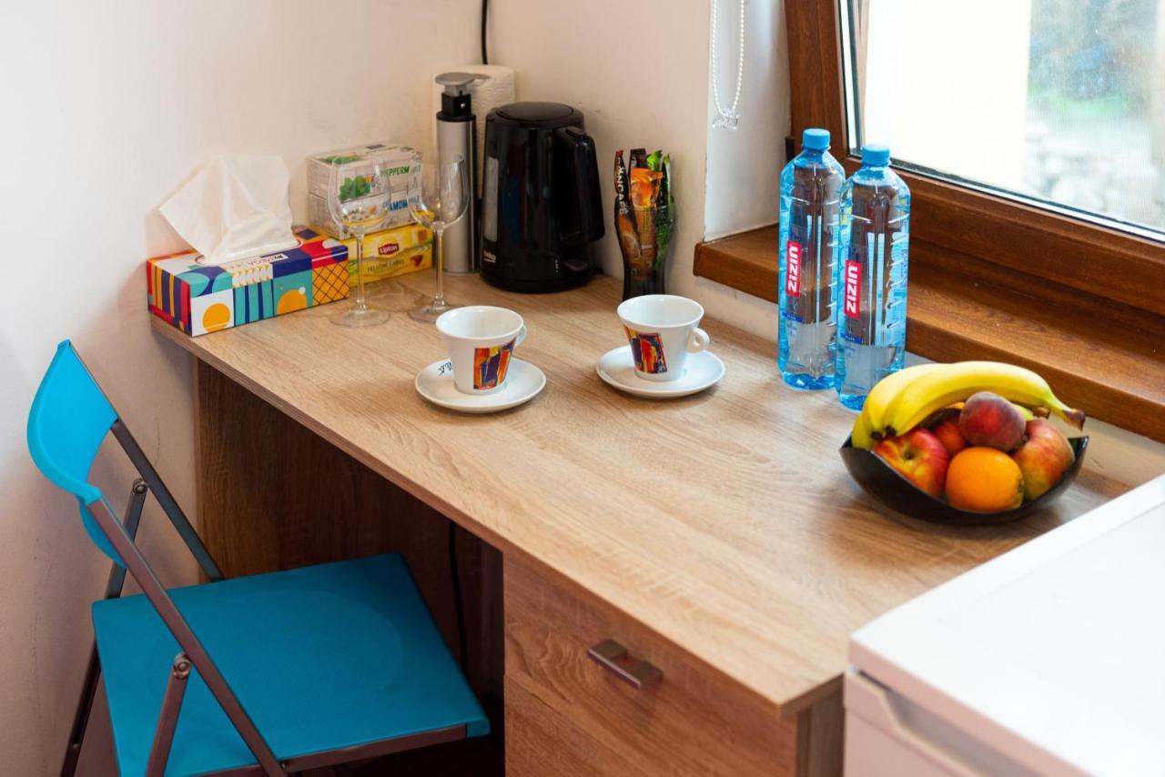 Center Walking Apartment And Room Bukares Bagian luar foto